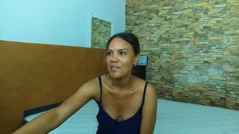 Snapshot of sofianena chatting on February 2025 12:27:01 AM love online show from February 2025 12:27:01 AM