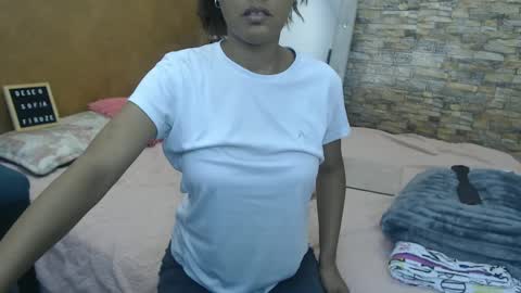 Snapshot of sofianena chatting on February 2025 12:36:02 AM love online show from February 2025 12:36:02 AM