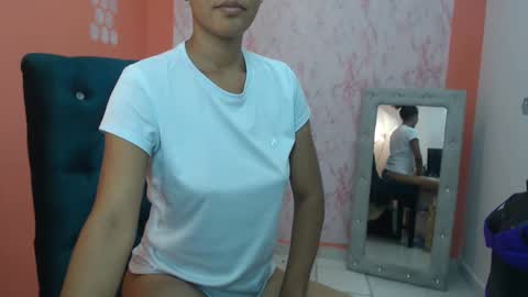 Snapshot of sofianena chatting on March 2025 07:27:02 PM love online show from March 2025 07:27:02 PM