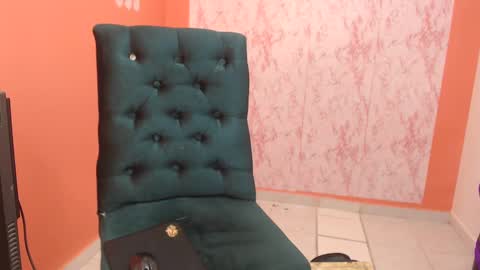 Snapshot of sofianena chatting on March 2025 01:35:02 AM love online show from March 2025 01:35:02 AM