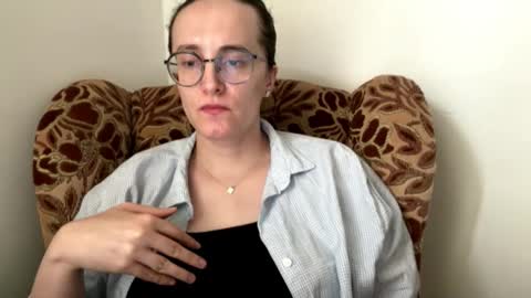 Snapshot of sofianicegirl chatting on June 2026 01:42:01 PM Sofia online show from June 2026 01:42:01 PM