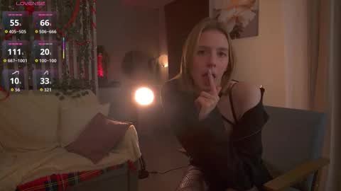 Sofia Help me overcome shynes with 100 thumbs up online show from December 2025 09:55:02 PM