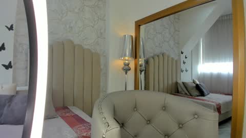 Snapshot of sofiarios04 chatting on February 2025 03:27:02 PM Sofia online show from February 2025 03:27:02 PM