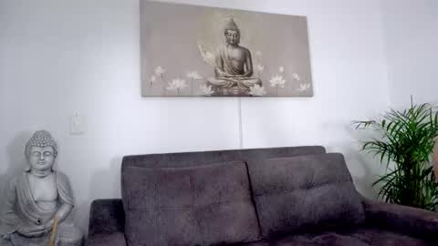 Snapshot of sofiarios04 chatting on November 2025 12:05:02 PM Sofia online show from November 2025 12:05:02 PM