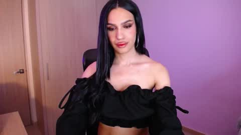 Snapshot of sofiaroamontoya chatting on December 2025 02:42:01 AM Samara Silex online show from December 2025 02:42:01 AM