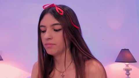 Snapshot of sofiarouge_ chatting on November 2025 09:13:02 PM Sofia Help me reach 5K followers online show from November 2025 09:13:02 PM