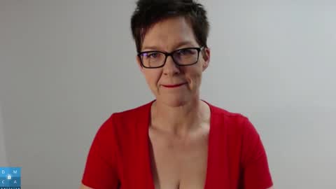 Sofie Velvet online show from November 2025 01:06:02 PM