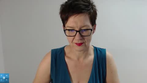 Snapshot of sofie_velvet chatting on December 2025 07:25:02 AM Sofie Velvet online show from December 2025 07:25:02 AM