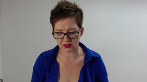 Snapshot of sofie_velvet chatting on February 2026 03:18:02 PM Sofie Velvet online show from February 2026 03:18:02 PM