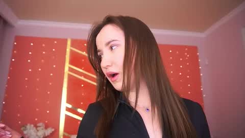 Sofie online show from February 2026 05:09:01 PM