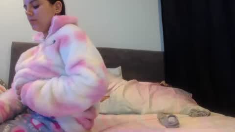 Snapshot of sofigarcia17 chatting on December 2024 03:25:02 AM sofi online show from December 2024 03:25:02 AM