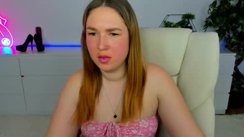 sofii_darling online show from March 2026 05:41:01 PM