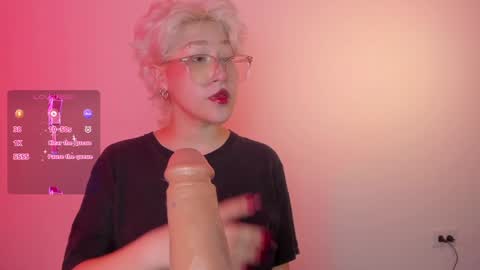 Snapshot of sofii_uwu_ chatting on December 2024 09:20:02 PM Sofii  online show from December 2024 09:20:02 PM