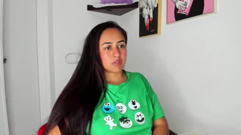 sofiia rodriguez online show from November 2025 03:01:01 PM