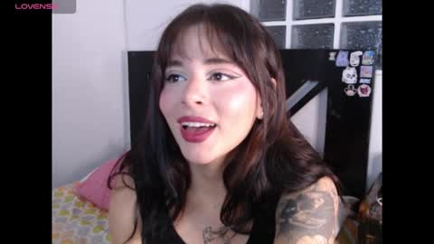 Snapshot of sofiii2005 chatting on October 2025 09:35:02 PM Ana  Sofia online show from October 2025 09:35:02 PM