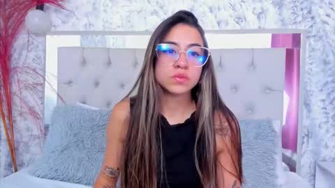 Sofi Malkova online show from February 2026 05:13:02 PM