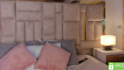 Sofia online show from March 2025 02:34:01 AM