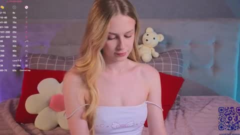 Snapshot of soft_babe chatting on June 2026 08:57:02 PM Milisa online show from June 2026 08:57:02 PM