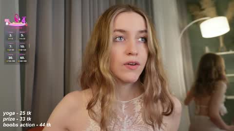 softdreamer_ online show from November 2025 02:34:02 PM