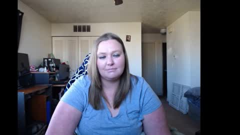 Snapshot of softerpeaches chatting on December 2024 08:56:01 PM Rose online show from December 2024 08:56:01 PM