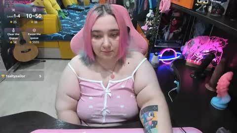 Sofie online show from October 2025 03:05:01 AM