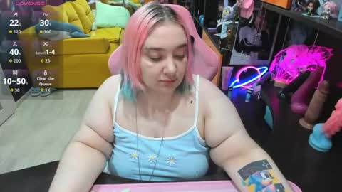 Snapshot of softie_sofy chatting on May 2026 03:14:01 AM Sofie online show from May 2026 03:14:01 AM