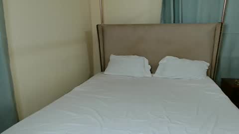 Snapshot of softlysinful chatting on November 2025 09:31:01 AM softlysinful online show from November 2025 09:31:01 AM