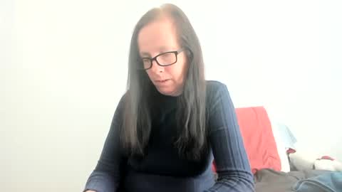 Soft Peach Goddess online show from January 2026 04:56:02 PM