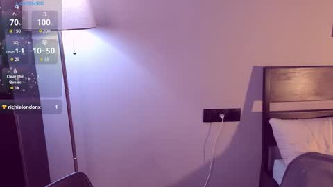 Emily online show from October 2025 05:13:02 PM