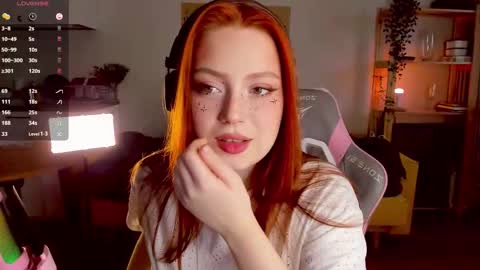 Snapshot of sofy_benson chatting on November 2025 08:12:01 AM Sofy online show from November 2025 08:12:01 AM