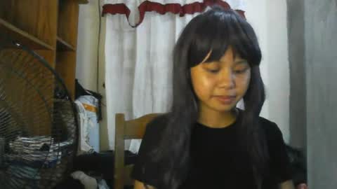 Snapshot of soiladeacetis chatting on April 2026 12:43:01 PM Sunny online show from April 2026 12:43:01 PM