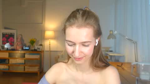 Bella online show from January 2025 03:29:02 PM