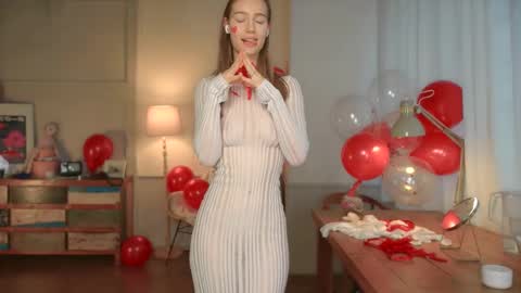 Bella online show from February 2025 03:05:01 PM