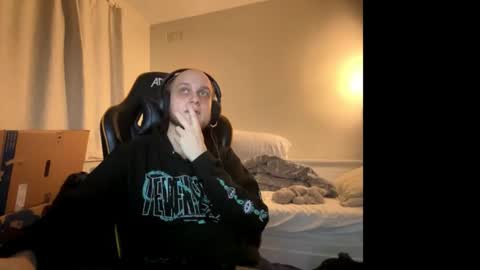 solarprowl99 online show from December 2025 10:26:01 PM