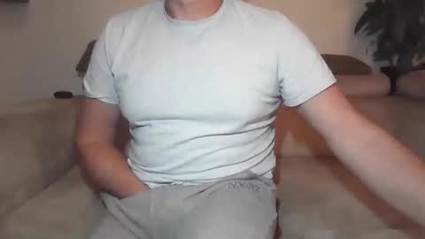 Snapshot of sole73 chatting on November 2025 01:22:01 AM Sole Obedient online show from November 2025 01:22:01 AM