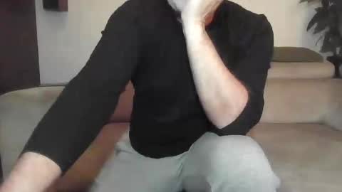 Snapshot of sole73 chatting on November 2025 08:20:01 PM Sole Obedient online show from November 2025 08:20:01 PM