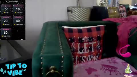 solesticia online show from December 2024 06:48:01 PM