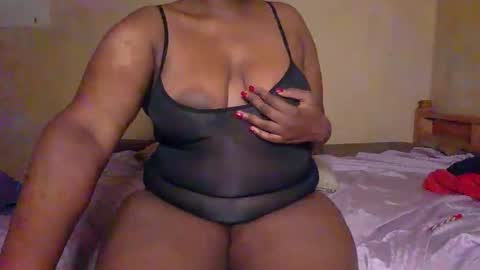 Snapshot of sollybunny chatting on February 2026 03:34:02 AM Solly bunny online show from February 2026 03:34:02 AM