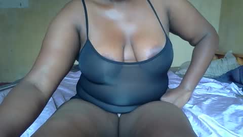 Snapshot of sollybunny chatting on February 2026 07:38:02 AM Solly bunny online show from February 2026 07:38:02 AM