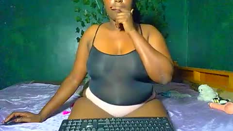 Snapshot of sollybunny chatting on April 2026 02:09:02 AM Solly bunny online show from April 2026 02:09:02 AM