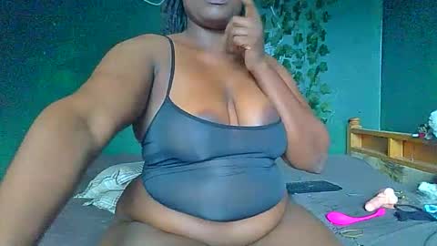 Snapshot of sollybunny chatting on June 2026 05:23:01 AM Solly bunny online show from June 2026 05:23:01 AM