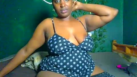 Snapshot of sollybunny chatting on June 2026 02:21:02 AM Solly bunny online show from June 2026 02:21:02 AM