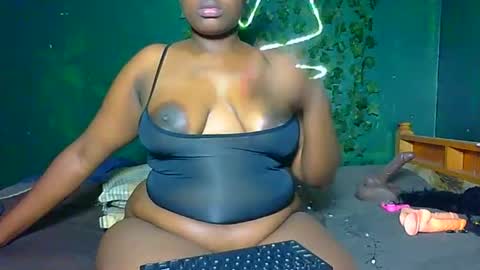 Snapshot of sollybunny chatting on June 2026 04:01:01 AM Solly bunny online show from June 2026 04:01:01 AM