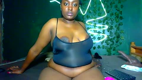 Snapshot of sollybunny chatting on July 2026 01:02:02 AM Solly bunny online show from July 2026 01:02:02 AM
