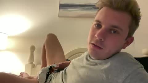 solobrit online show from February 2026 05:11:01 PM