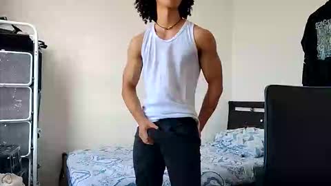 Snapshot of solorizo chatting on March 2026 08:23:01 PM Hi Im Weller Check my Bio online show from March 2026 08:23:01 PM