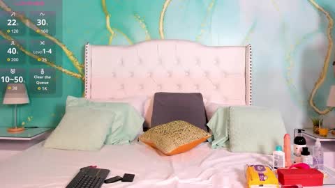 solwynne online show from September 2025 11:07:01 PM