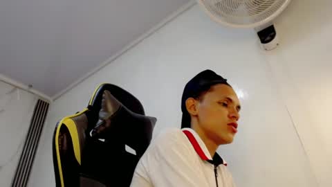 ESTEBAN online show from July 2026 02:09:02 AM