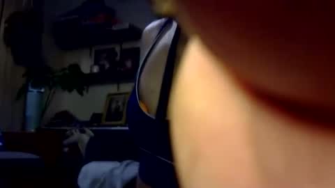 HungBussy online show from March 2026 07:01:01 AM