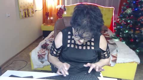 Snapshot of sondrariddle chatting on December 2025 09:57:01 PM sondrariddle online show from December 2025 09:57:01 PM